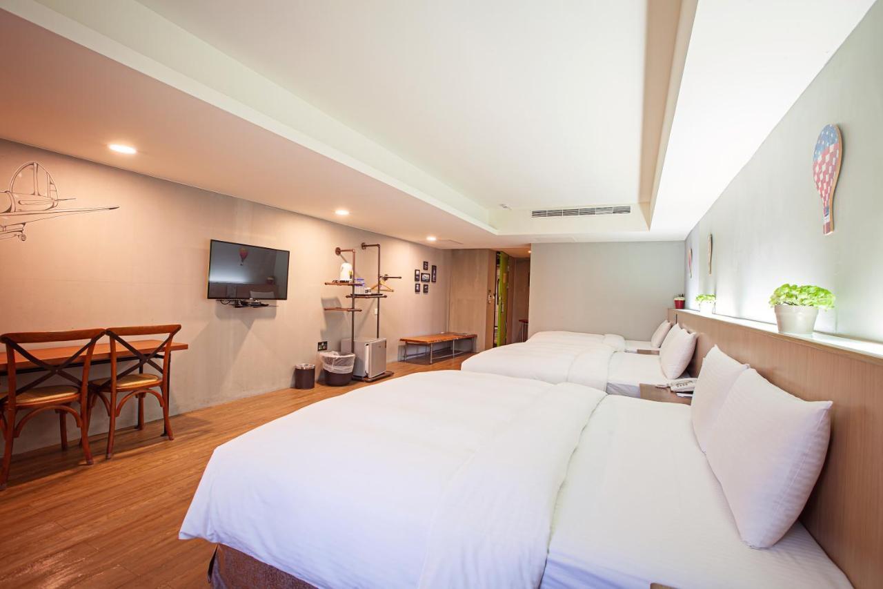 Tourism Inn Tainan Bagian luar foto